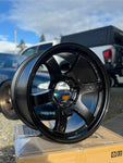 Rays Gram Lights 57DR-X 18x9 +0 6x139.7